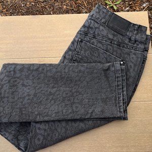 DKNY Jeans Soho Skinny Black With Light Black Paisley Type Print Women Size 2P